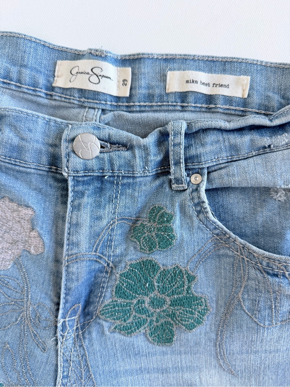 Jessica Simpson Mika Best Friend Floral Embroidered Straight Leg Jeans 29 - Picture 3 of 10